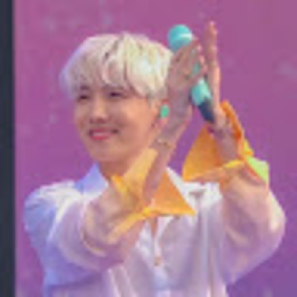 Meet your Posher, Violeta